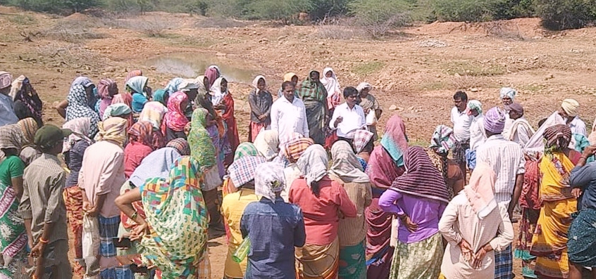 ఉపాధి హామీ పనులు పరిశీలన