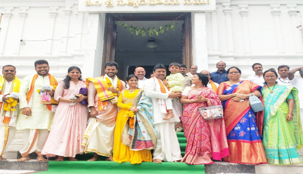 Vellampally-the-former-minister-who-visited-Satyadev