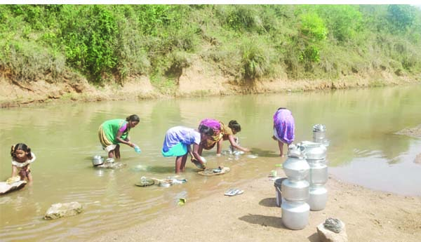 తాగునీటి ఎద్దడితో గిరిజనులు అవస్థలు