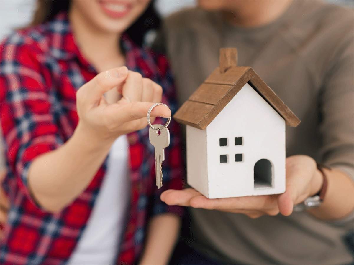 హైదరాబాద్‌లో తగ్గిన నివాస అమ్మకాలు