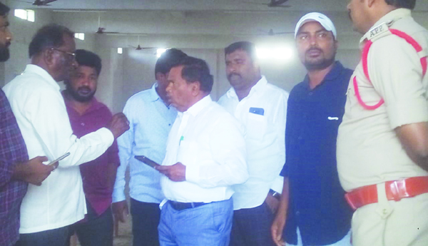 పరివర్తనా భవనం పనులు పూర్తి చేయాలి