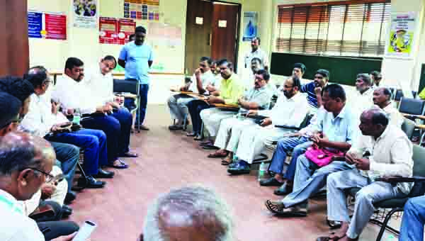 ఎల్‌పిజి బాటిల్‌ ప్లాంట్‌లో వ్యక్తి మృతి