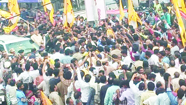 చంద్రబాబుకు ఘన స్వాగతం