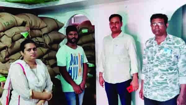 రేషన్‌ బియ్యం పట్టివేత