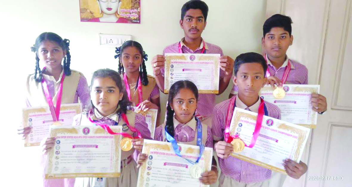 విద్యలో అగ్రగామి శశి హైస్కూల్‌