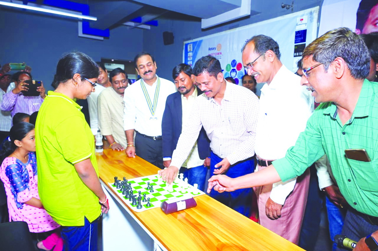 రాష్ట్రస్థాయి మహిళా ఫిడే రేటింగ్‌ చెస్‌ పోటీలు ప్రారంభం