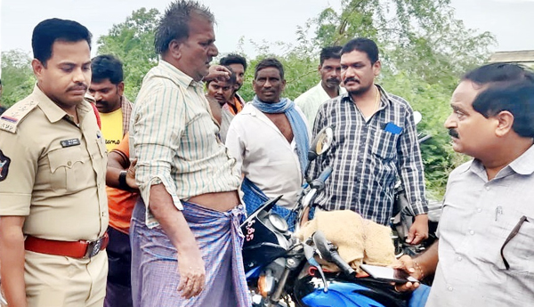 Crossing-the-stream-the-person-washed-away-along-with-the-bike