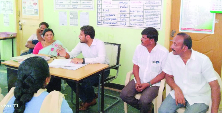 నాడు - నేడు'' పనులను వేగవంతం చేయండి