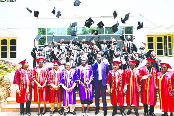 ఆదిత్యలో గ్రాడ్యుయేషన్‌ డే