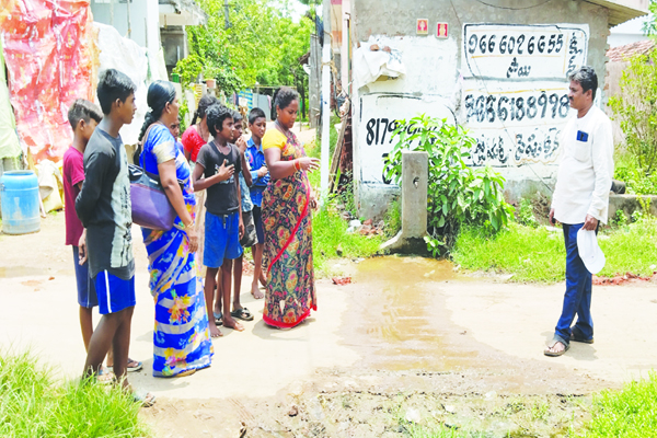 మౌలిక వసతులు కల్పించాలి