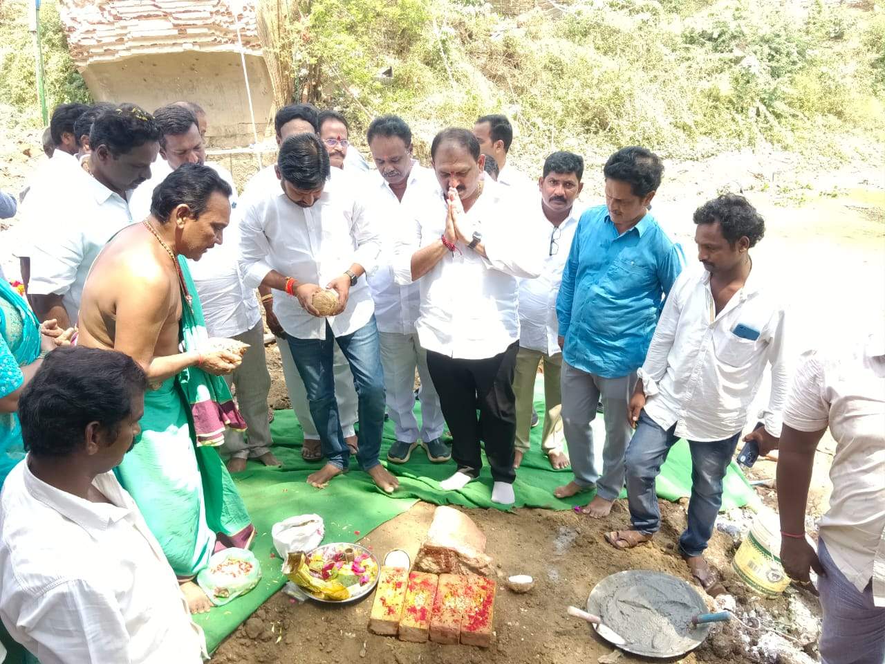 రెండు నెలల్లో గుండుగొలను వంతెన పూర్తి
