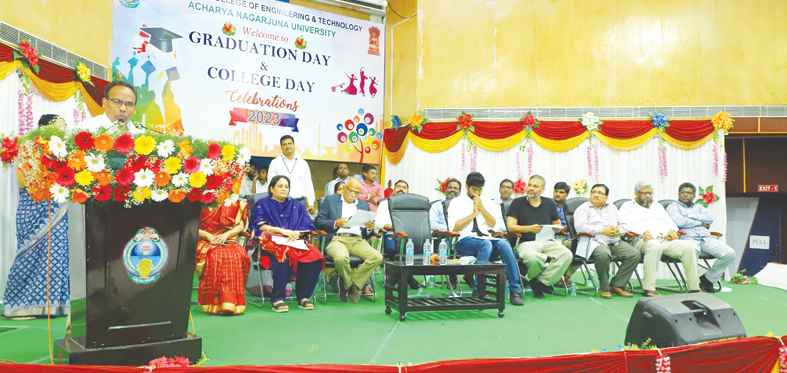 ఎఎన్‌యులో ఘనంగా గ్రాడ్యుయేషన్‌ డే