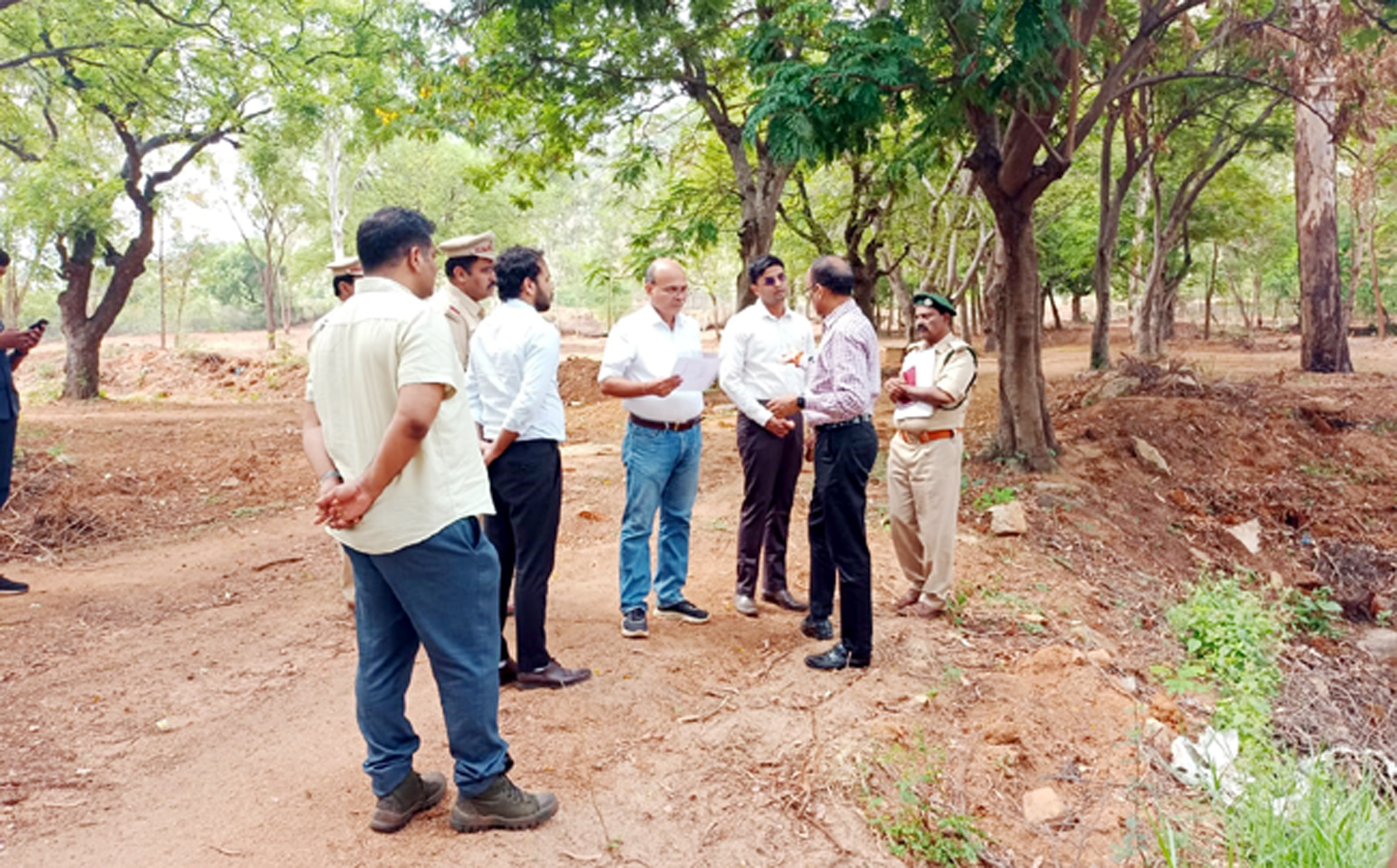 నగరవనాన్ని సుందరంగా తీర్చిదిద్దాలి