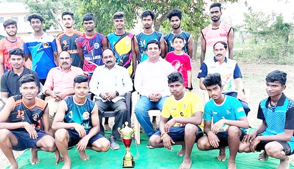 ఖోఖో క్రీడాకారులకు అభినందనలు