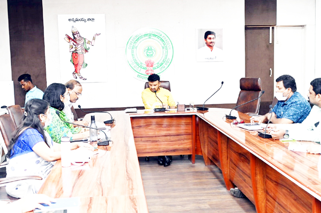 పండింగ్‌ పనులను పూర్తి చేయాలి : కలెక్టర్‌