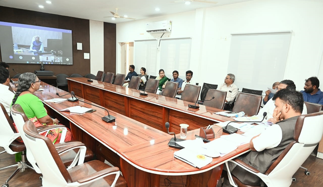 సర్వే రాళ్లు నాటే ప్రక్రియ పూర్తి చేయాలి