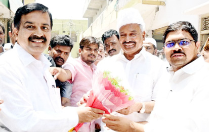 మైనార్టీల అభ్యున్నతికి అంకిత భావంతో కృషి- మంత్రి పెద్దిరెడ్డి రామచంద్రారెడ్డి