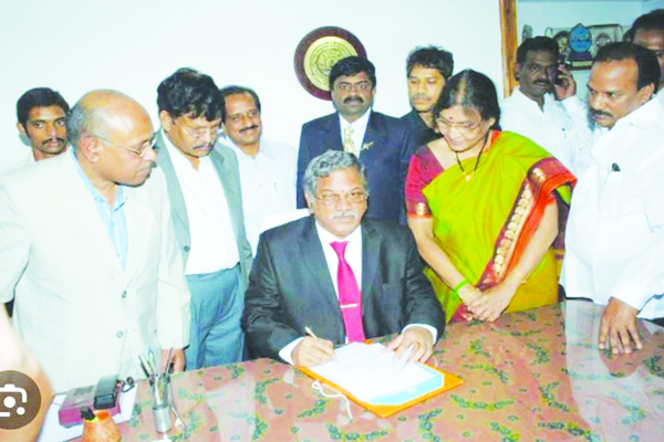 జెఎన్‌టియుకె తొలి విసి అల్లం అప్పారావు మృతి