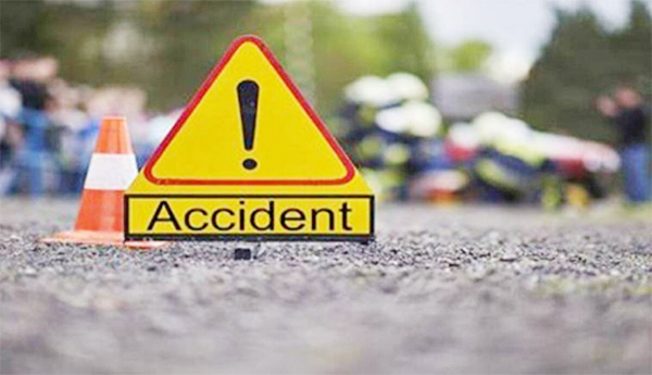 A-lorry-hit-a-husband-and-wife-Both-were-seriously-injured