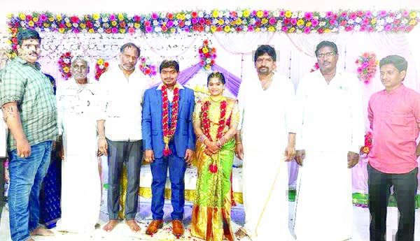 ఎమ్మెల్యే గొట్టిపాటి ఆశీర్వాదం