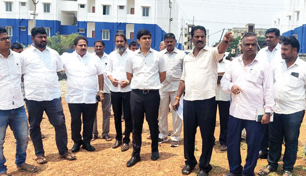 మండలంలో కలెక్టర్‌ పర్యటన