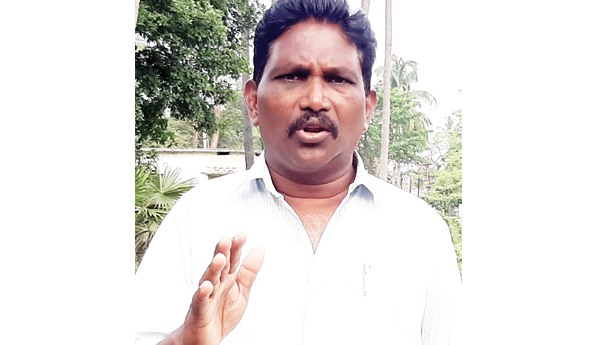  ప్రభుత్వ భూముల ఆక్రమణలపై స్పందించాల్సిన అవసరం లేదనడం హాస్యాస్పదం