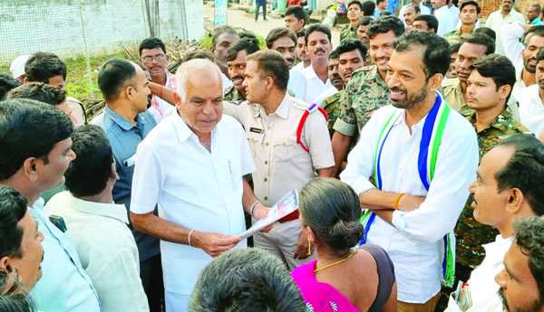 కడపాలెంలో 'గడపగడపకు మన ప్రభుత్వం'