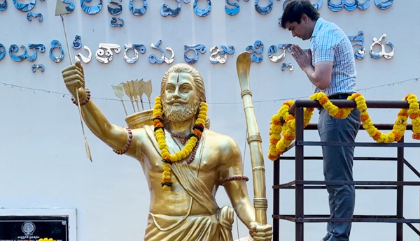 Sitaramaraj-is-an-inspiration-to-us-all-Collector-Sumit-Kumar