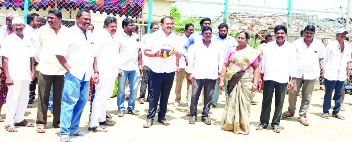 క్రీడాభివృద్ధికి సహకారం అభినందనీయం