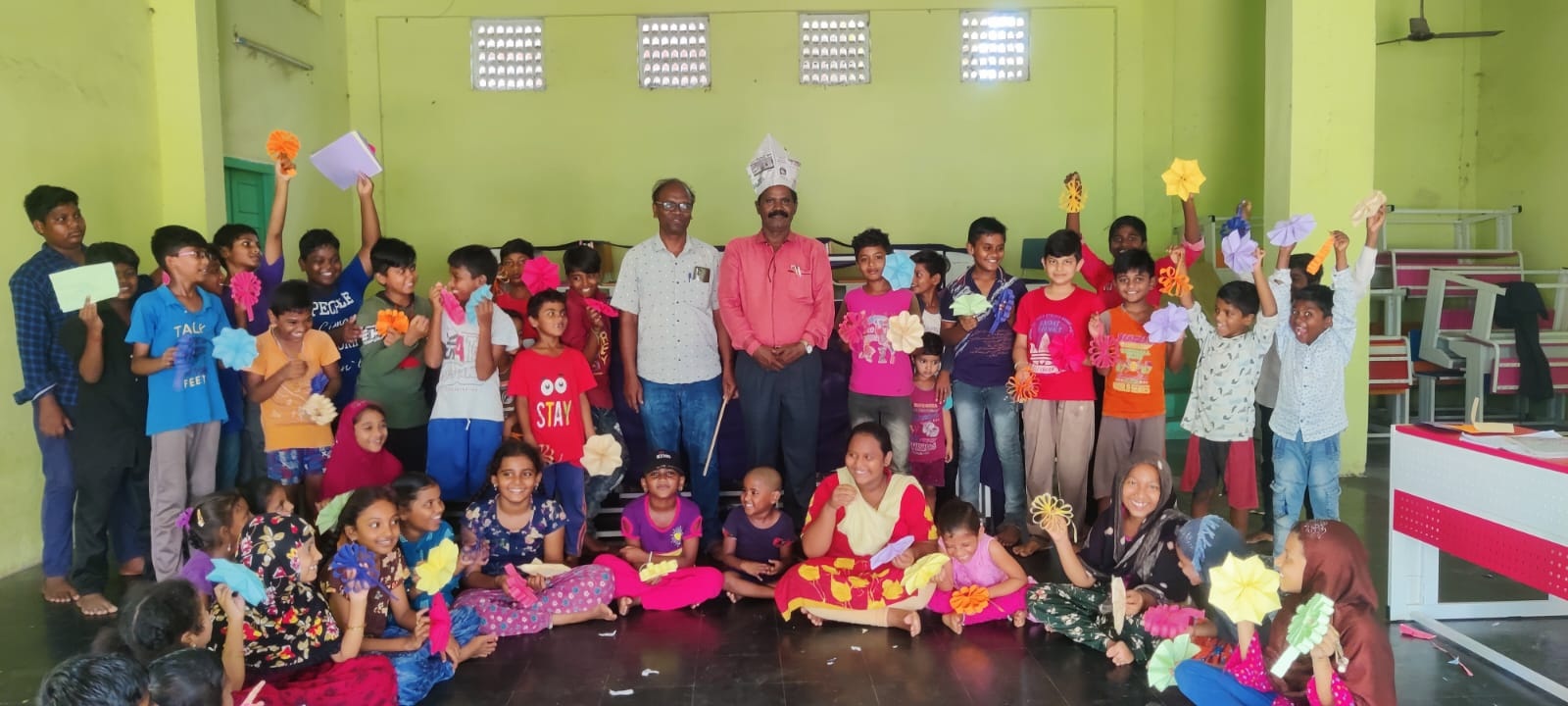 విద్యార్థుల్లో సృజనను పెంచడానికి వేసవి శిబిరాలు