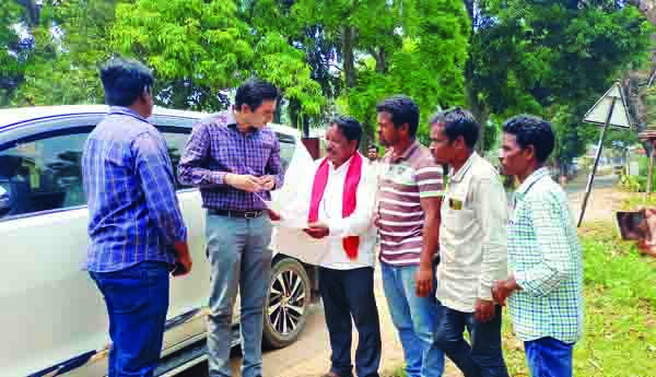 కలెక్టర్‌ మండిపాటు