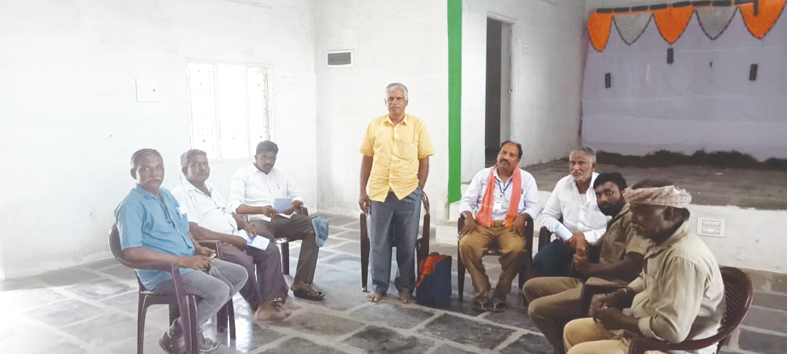 సమావేశంలో మాట్లాడుతున్న వై. నేతాజి