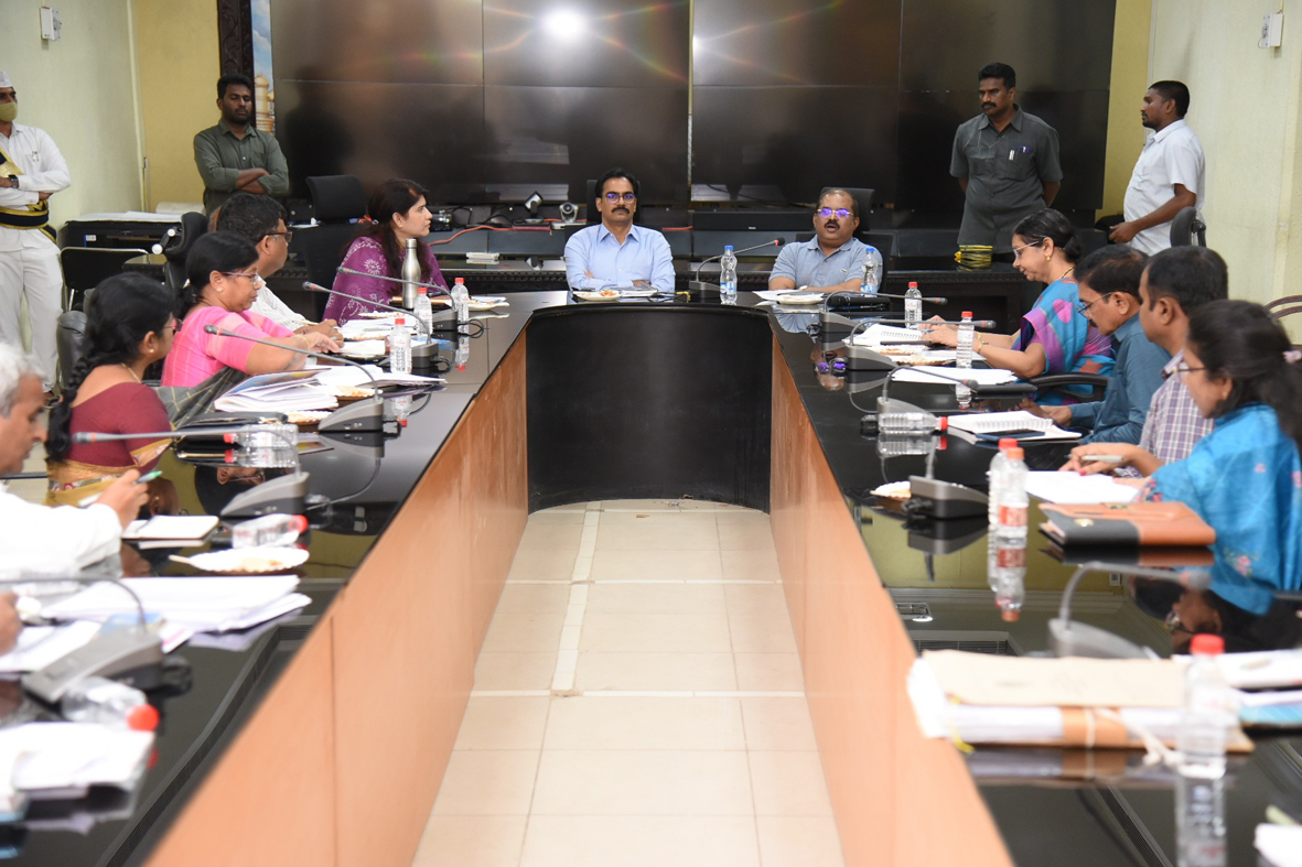 నష్టపోయిన రైతుల్ని ప్రభుత్వం ఆదుకుంటుంది