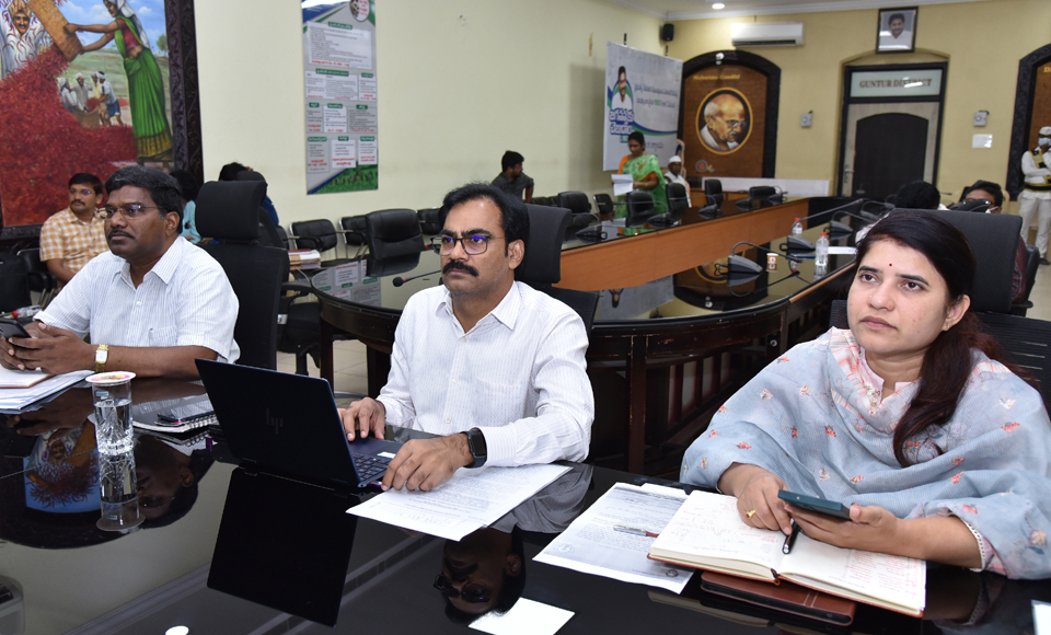 నిషేధిత జాబితా నుండి వేల ఎకరాలకు విముక్తి