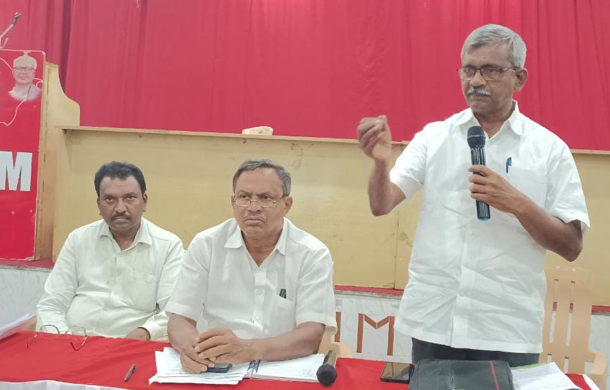 రైతులకు పంట నష్టపరిహారం చెల్లించాలి