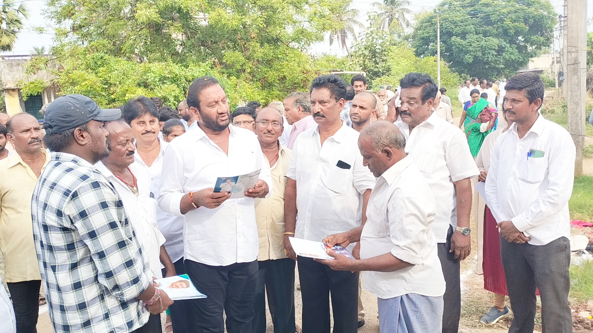 ప్రజల గుండెల్లో సిఎంకు సుస్థిర స్థానం