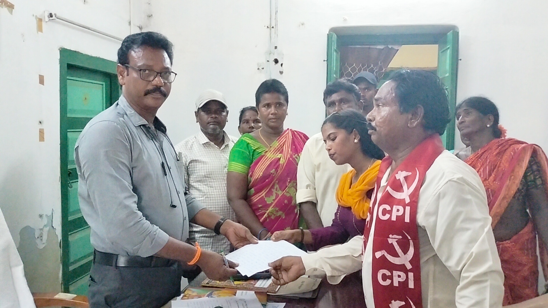 ఉపాధి హామీ నిధులు గోల్మాల్‌