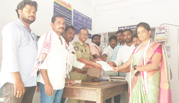 ఇసుక దొంగతనాలను అరికట్టండి