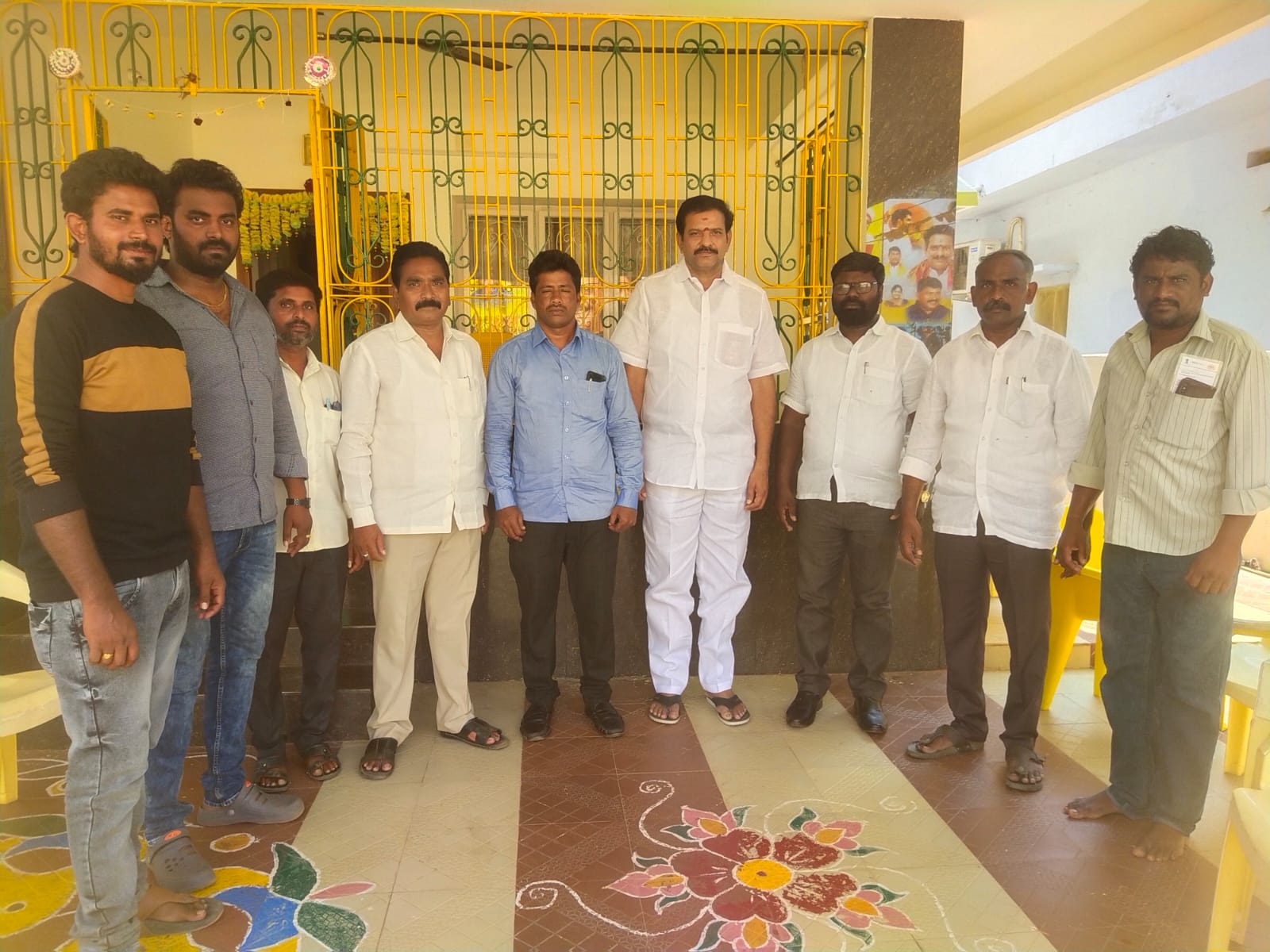 దళితులపై దాడులు అరికట్టాలి : టిడిపి