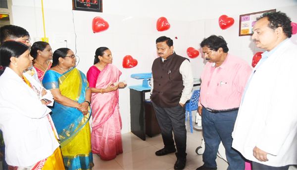 Midwifery-first-trainees-should-set-an-example-District-Collector