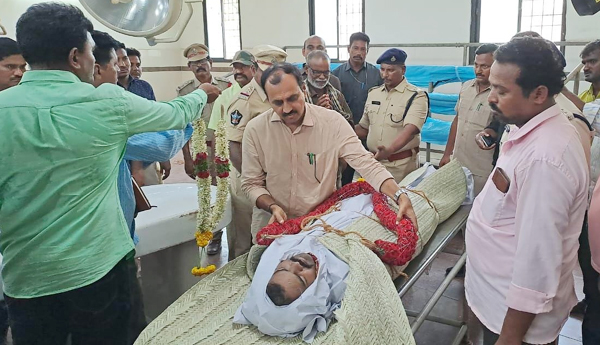 mla-alla-condolence-to-constable-death