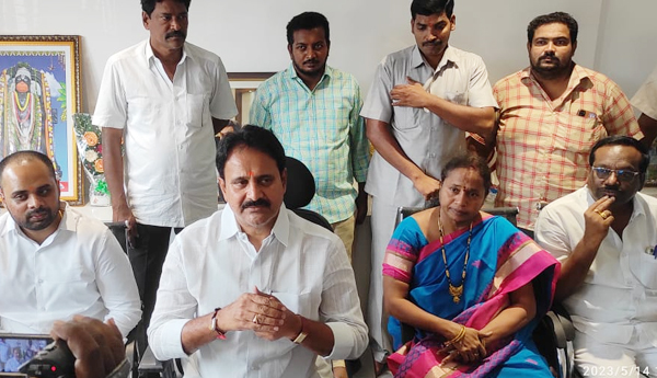 mopi-devi-on-cm-meeting-preparation