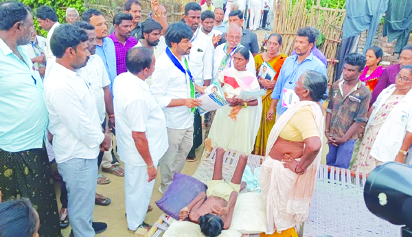 వికలాంగుడి పింఛను తీసేశారు