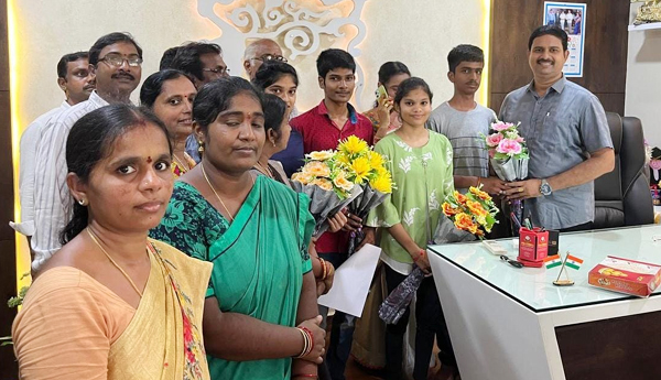 pratibha-school-students-in-ssc-results