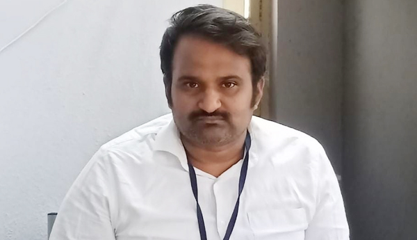 sachivalayam-doctor-died