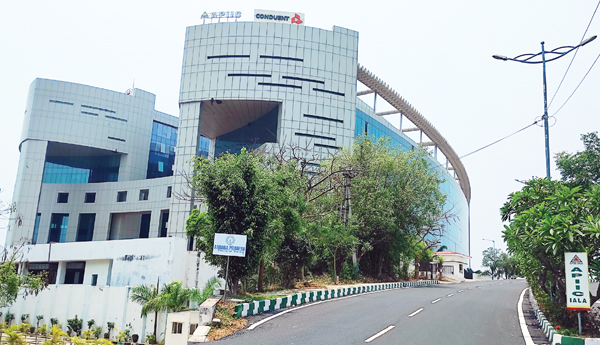 salaries-down-in-it-sector--story-prajasakti