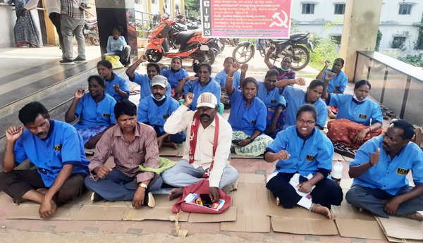 sanitation-workers-protest