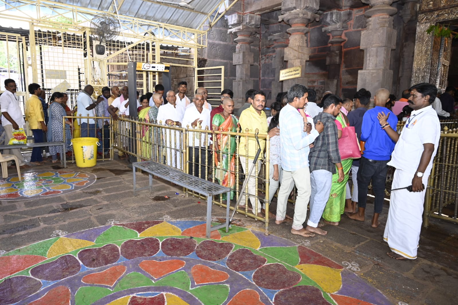 భక్తుల రద్దీ