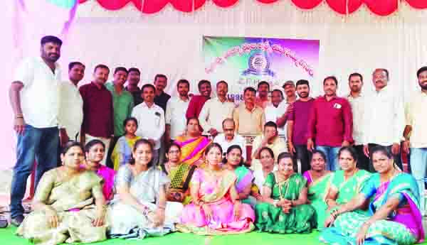 పూర్వ విద్యార్థుల కలయిక