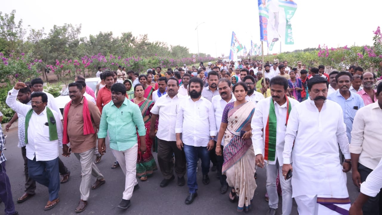 రాజధానిలో వైసిపి విజయోత్సవ ర్యాలీ